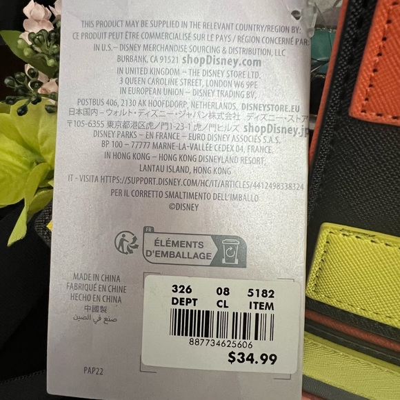 Disney Mickey Mouse Crossbody or Shoulder Handbag & Drinking Cup With Straw NWT - Picture 3 of 8